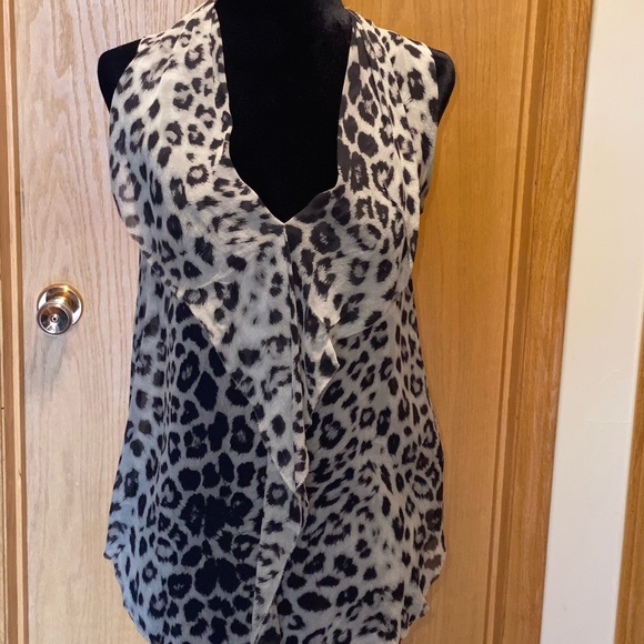 Aritzia Babaton sheer silk, black and grey leopard pattern. XXS - Picture 2 of 3